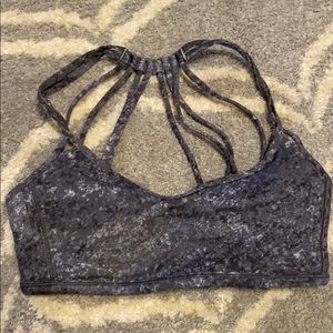 Lululemon sports bra